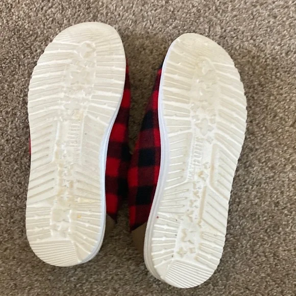 Hey Dude Wendy Women’s Red and Black Plaid Shoes - Picture 8 of 8